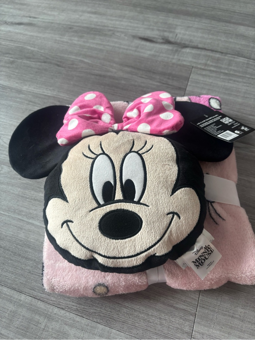 Disney Minnie Mouse Pink Blanket and Pillow